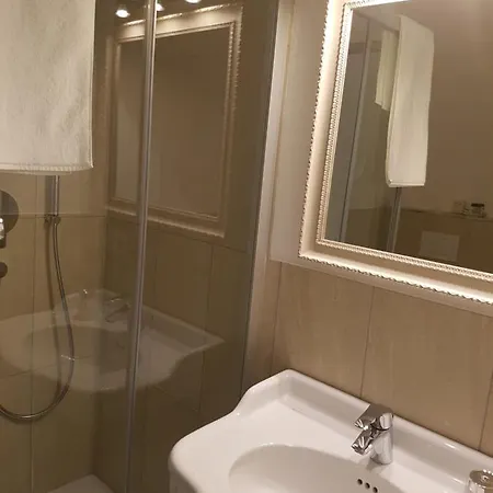 Foresteria Margherita Colico